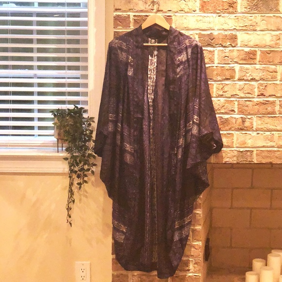 Forever 21 Other - BEAUTIFUL bohemian purple patterned kimono